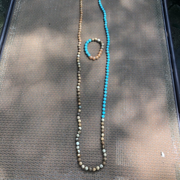 Jewelry stone necklace & bracelet - Picture 4 of 5